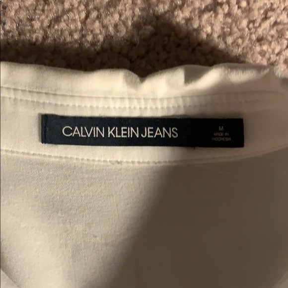 White blouse ( Kendall Jenner style ) - Picture 2 of 3